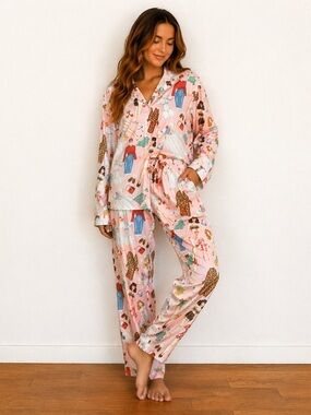 NWOT THE CAT’S PAJAMAS Pink Pinup Paper Doll Print Cotton Pajama Set Size Large